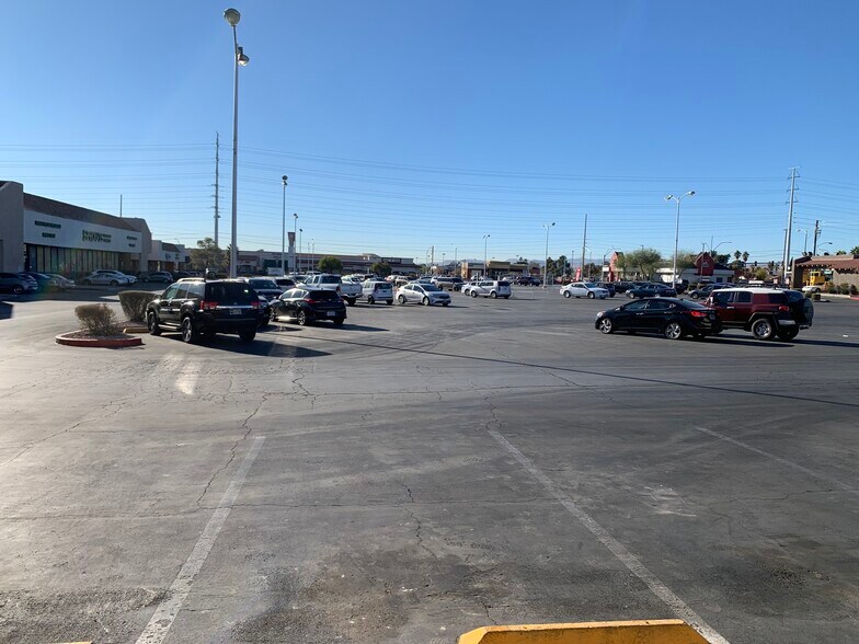 More Photos Of 4010-4040 S Rainbow Blvd, Las Vegas Unknown For Lease