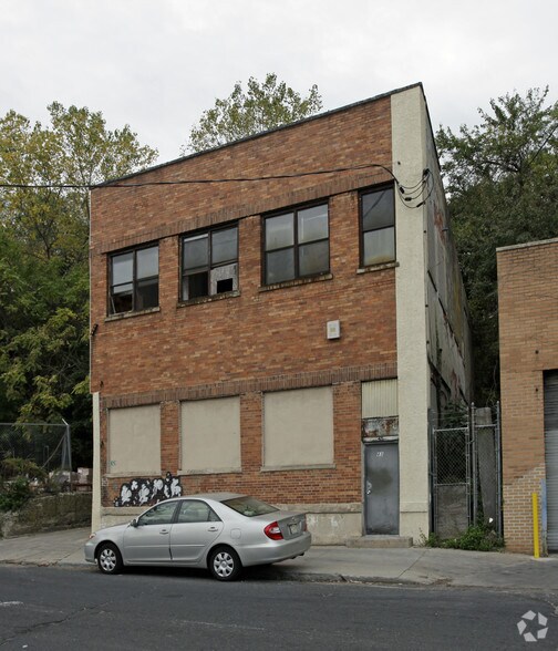 Primary Photo Of 45 Cornelison Ave, Jersey City Warehouse For Lease