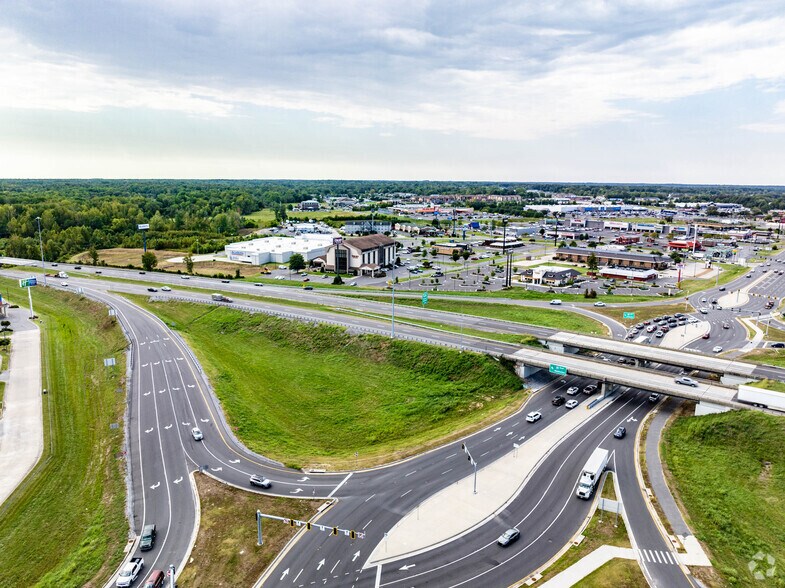 More Photos Of 150 McBride Ln, Paducah Freestanding For Sale