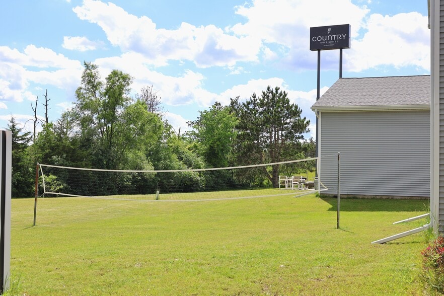 More Photos Of 737 Avon Rd, Sparta Hotel For Sale