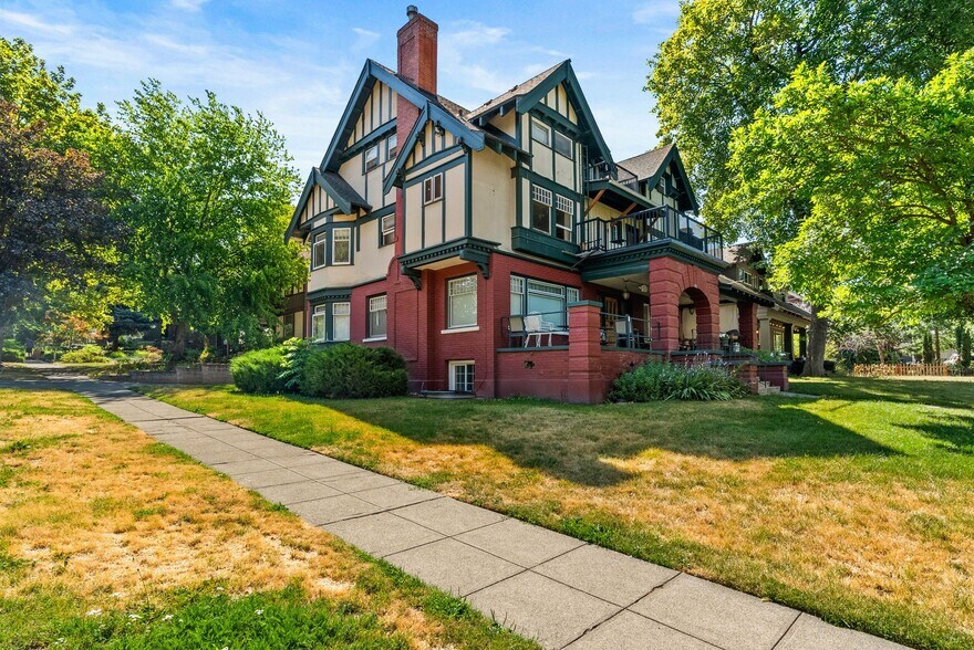 More Photos Of 903 S Adams St, Spokane Apartments For Sale