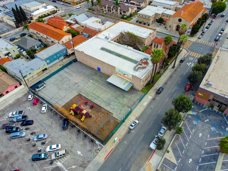 More Photos Of 2665 Clarendon Ave, Huntington Park Religious Facility For Lease