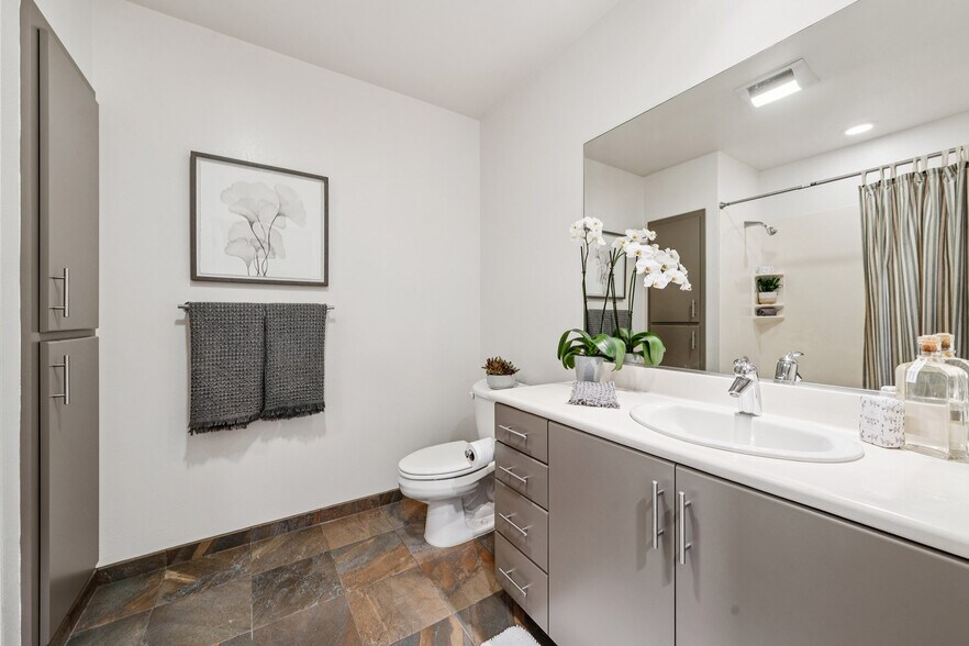More Photos Of 288 3rd St, Oakland Apartments For Sale