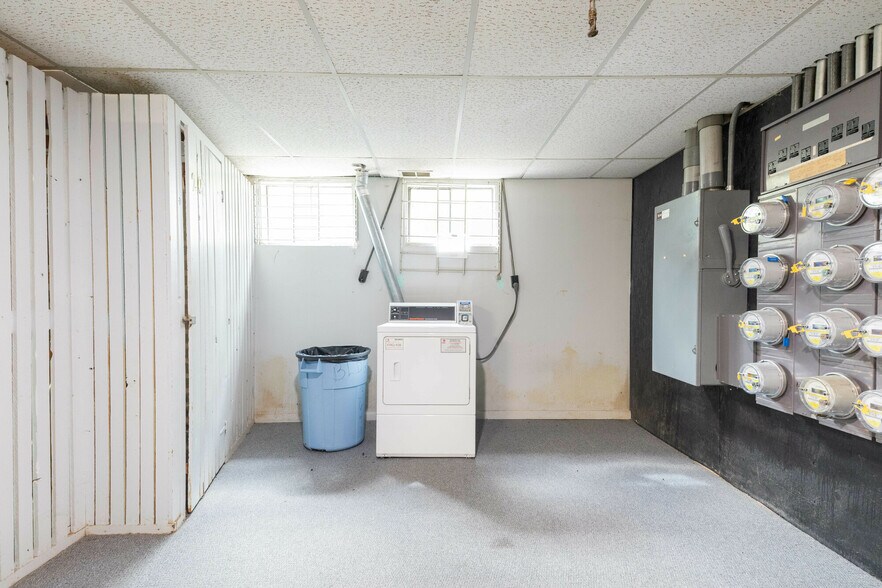 More Photos Of 3651 Balfour Ct, Flint Multifamily For Sale