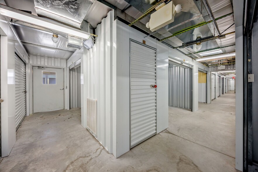 More Photos Of 500 W Manning St, Chattanooga Self Storage For Sale