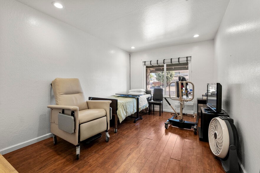 More Photos Of 1230 Vancouver Way, Livermore Assisted Living For Sale