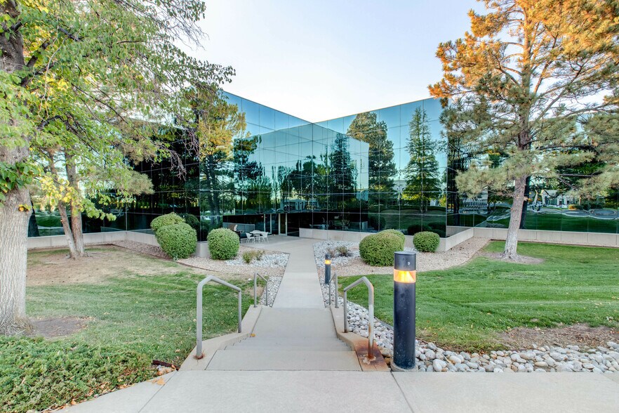 More Photos Of 373 Inverness Pkwy, Englewood Office For Lease