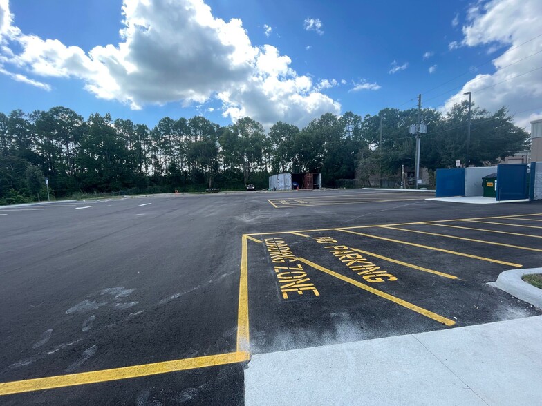 More Photos Of 1725 Kennedy Pt, Oviedo Industrial For Lease