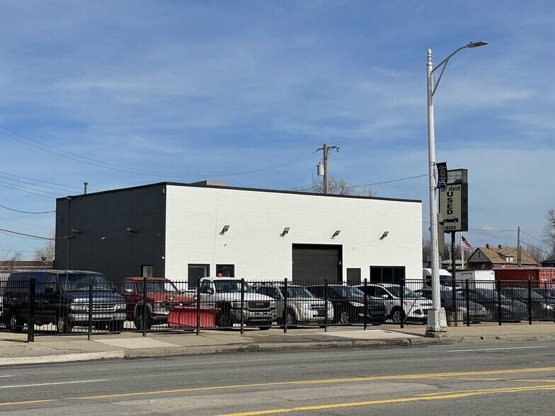 More Photos Of 16504 Woodward Ave, Highland Park Auto Dealership For Sale