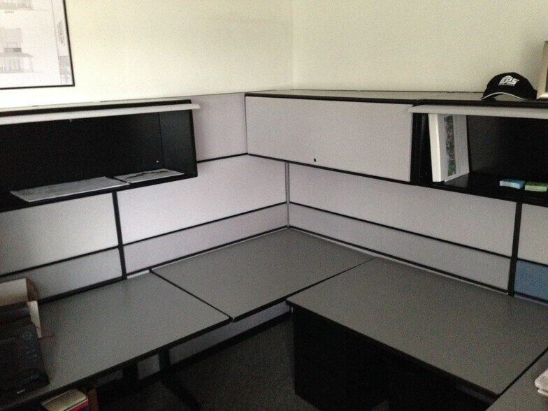 More Photos Of 10 E Veterans Memorial Hwy, Kasson Showroom For Lease