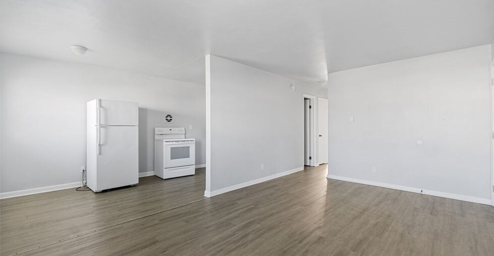 More Photos Of 2500 Leo St, Norfolk Apartments For Sale