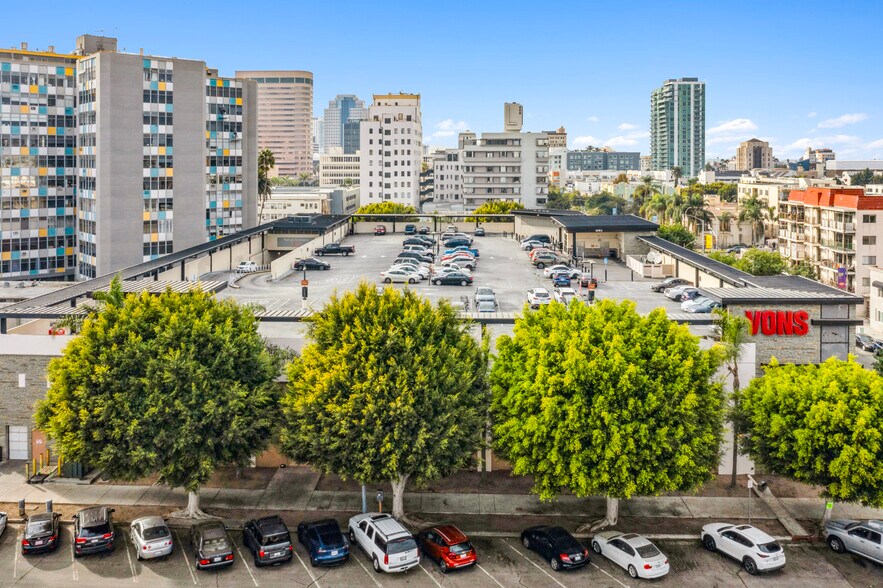 More Photos Of 600 E Broadway, Long Beach Supermarket For Sale