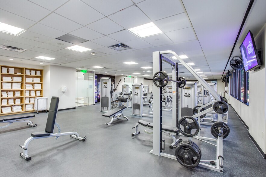 More Photos Of 400 E Las Colinas Blvd, Irving Office For Lease