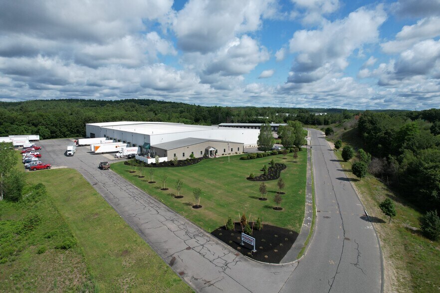 29 Gilmore Dr, Sutton, MA 01590 Industrial For Lease