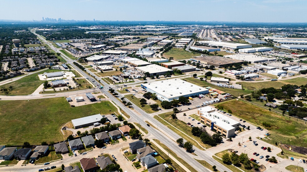 More Photos Of 3033 Military Pky, Mesquite Warehouse For Lease