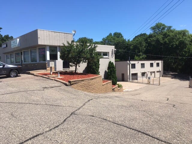 More Photos Of 7101-7103 NE Highway 65, Fridley Coworking Space
