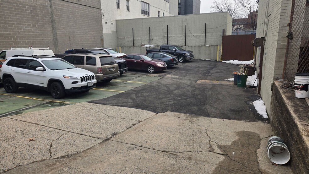 More Photos Of 3715 11th St, Long Island City Land For Lease