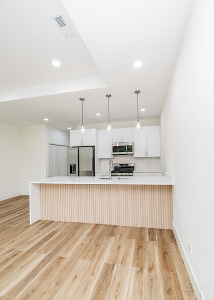 More Photos Of 2611 21st st, Chicago Apartments For Sale