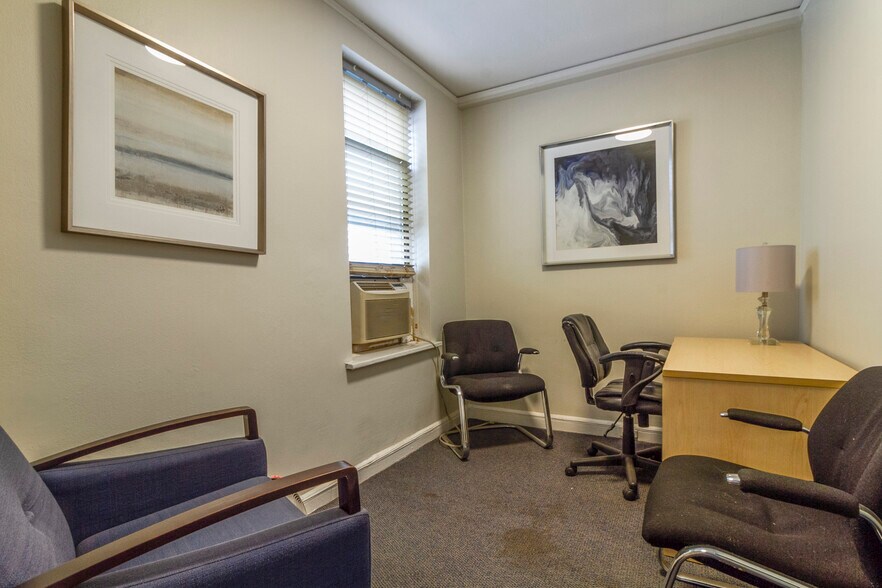 More Photos Of 98120 Queens Blvd, Rego Park Apartments For Sale