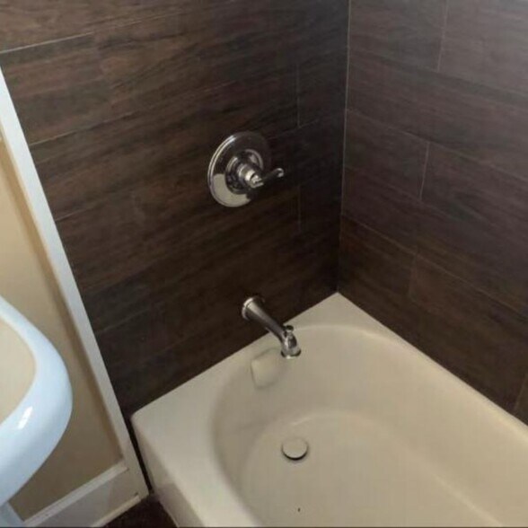 More Photos Of 46 N Fulton Ave, Mount Vernon Apartments For Sale