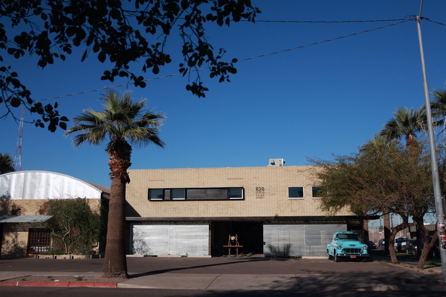 More Photos Of 828 N 3rd St, Phoenix Loft Creative Space For Sale