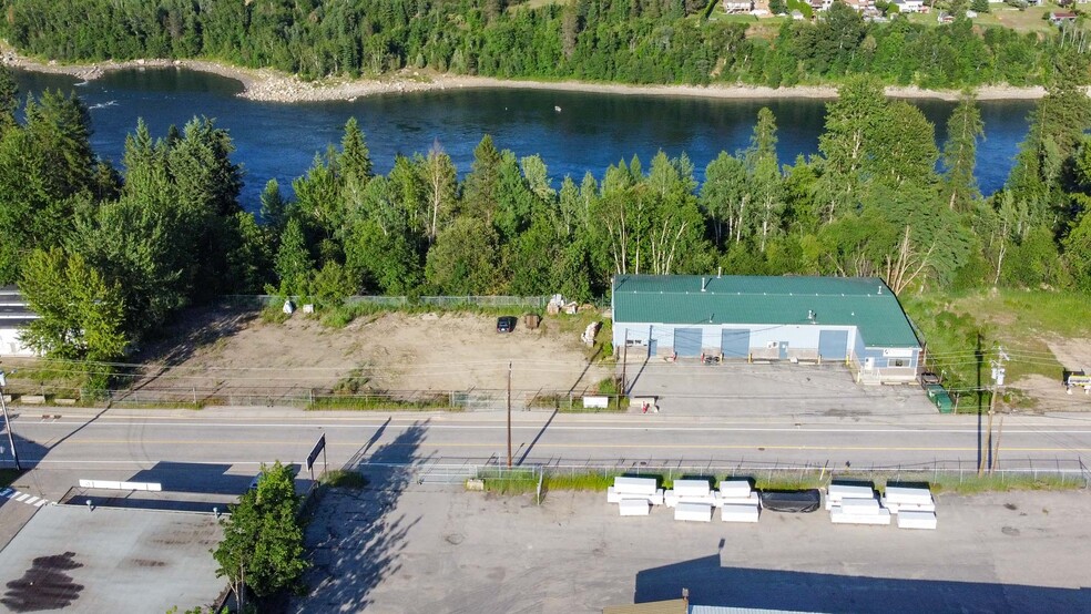 Primary Photo Of 2229 6th Av, Castlegar Industrial For Sale