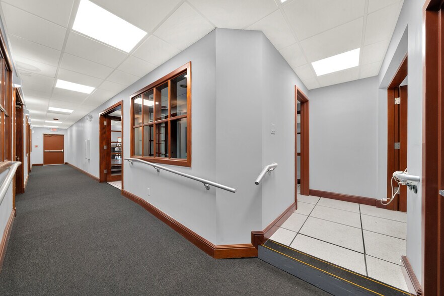 More Photos Of 143 N Flagler Ave, Homestead Medical For Sale