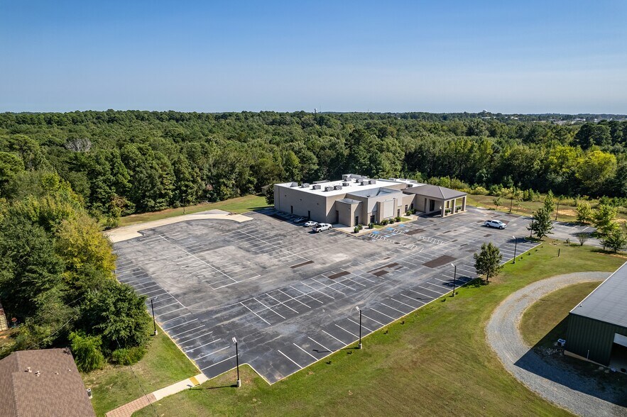 More Photos Of 3700 Judson Rd, Longview Restaurant For Sale