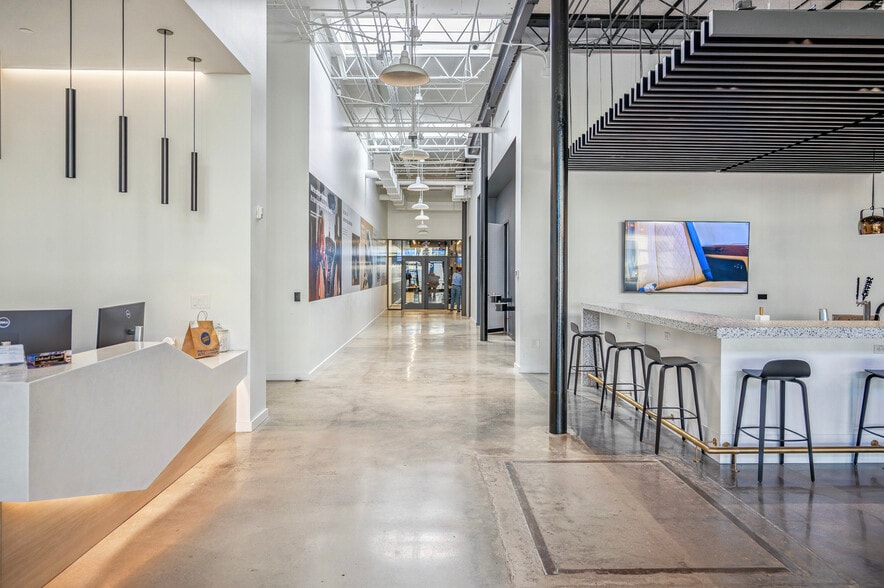 More Photos Of 2135 American Industrial Way, Chamblee Office For Sale