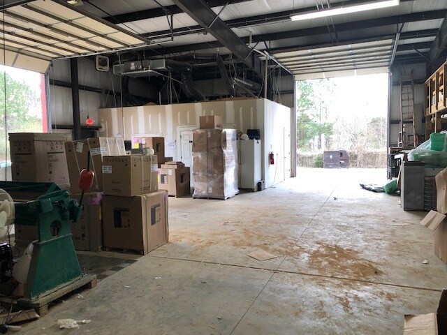 More Photos Of 1013 Pea Ridge Rd, New Hill Warehouse For Sale