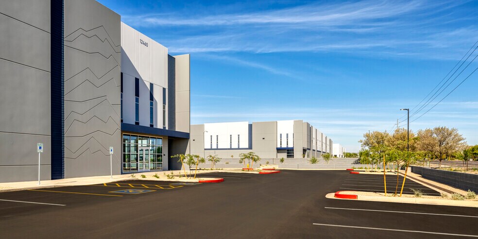 More Photos Of 12460 N Dysart Rd, El Mirage Warehouse For Lease