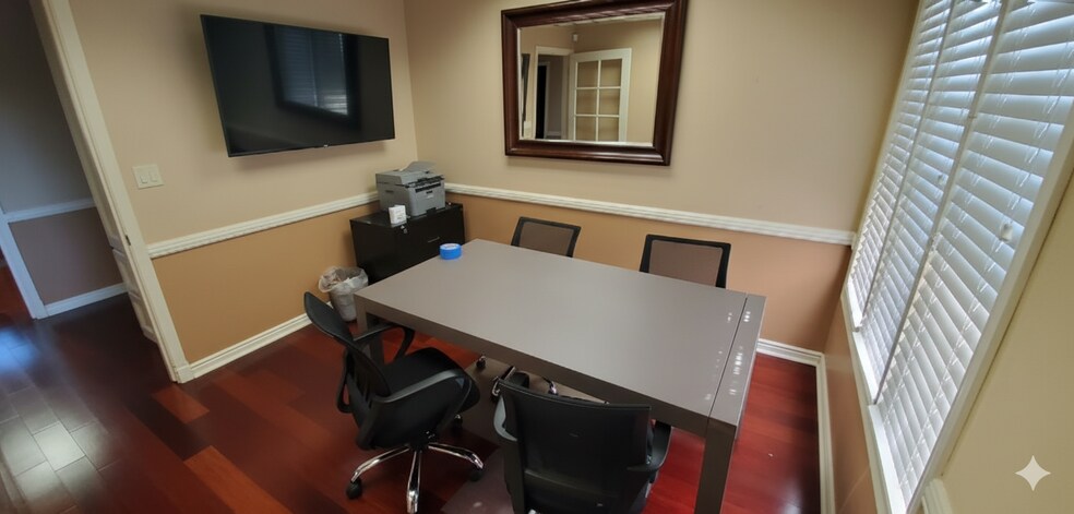 More Photos Of 1913 E 17th St, Santa Ana Office For Sale