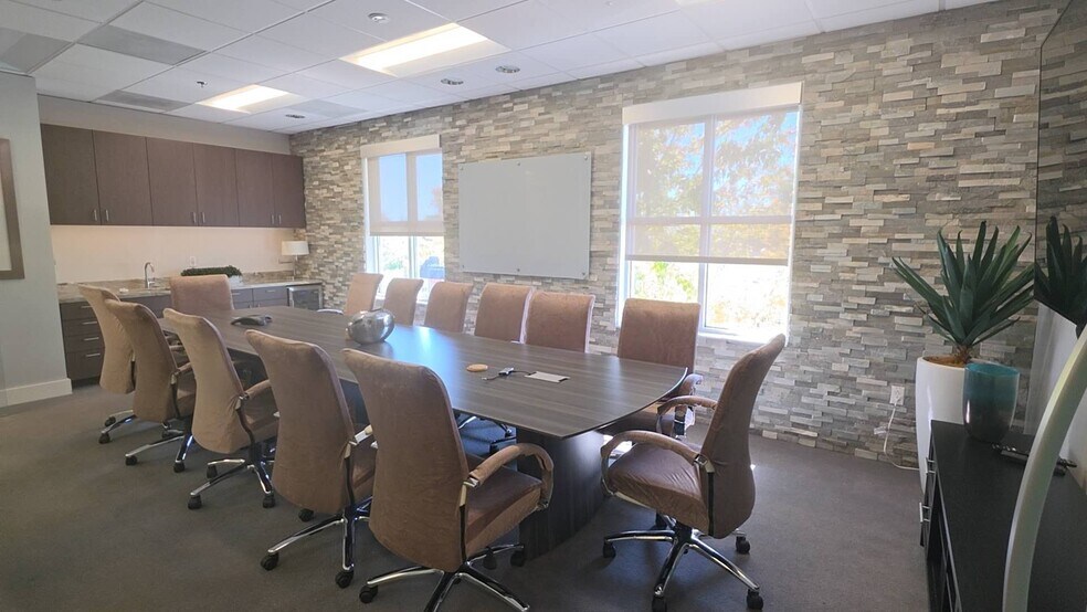 More Photos Of 43360 Mission Blvd, Fremont Office For Lease
