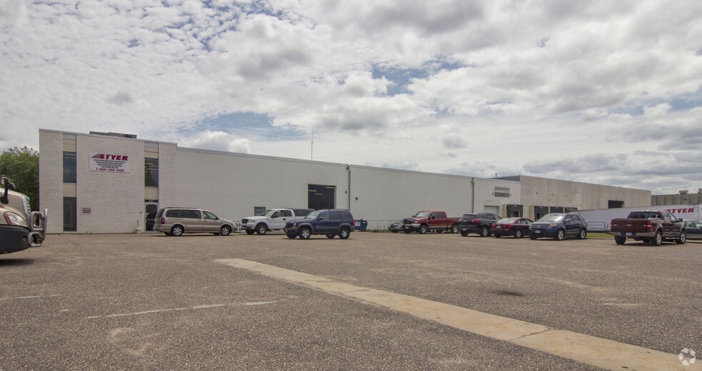 More Photos Of 7870 215th St W, Lakeville Manufacturing For Lease