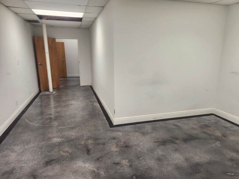 More Photos Of 601-623 E Atlantic Blvd, Pompano Beach Unknown For Lease