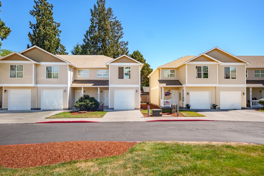 Primary Photo Of 4955-4959 Elizabeth St N, Keizer Apartments For Sale