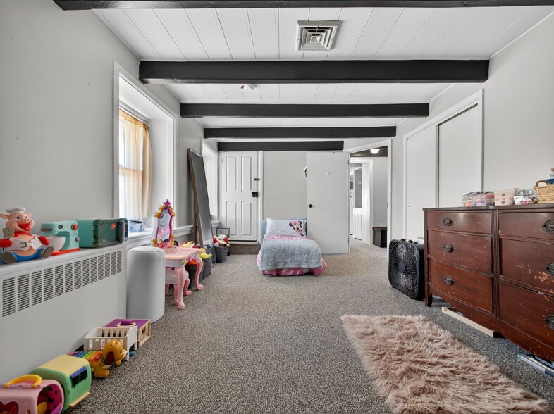 More Photos Of 1434-1436 W Broad St, Quakertown Office For Sale