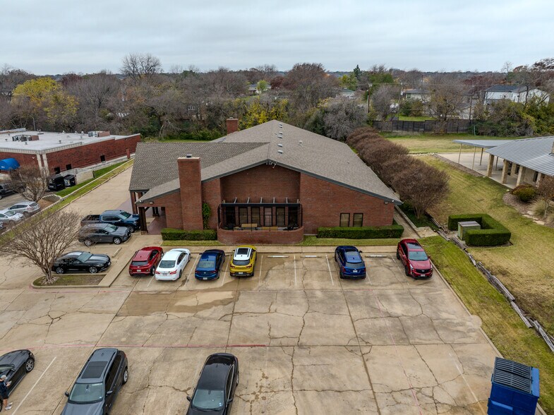More Photos Of 4800 Bryant Irvin Ct, Fort Worth Office For Sale
