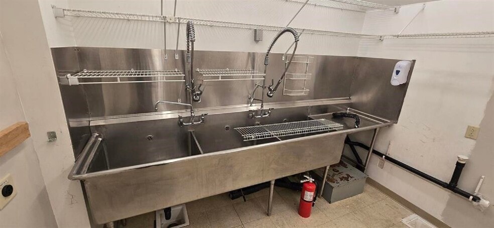 More Photos Of 31 Central Square, Troy Storefront Retail Residential For Lease