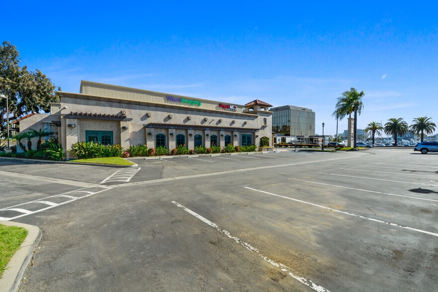 More Photos Of 3300 W Coast Hwy, Newport Beach Medical For Lease