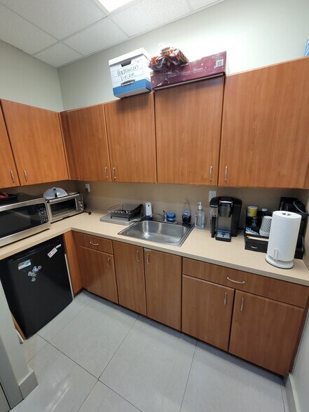 More Photos Of 5599 S University Dr, Davie Loft Creative Space For Sale