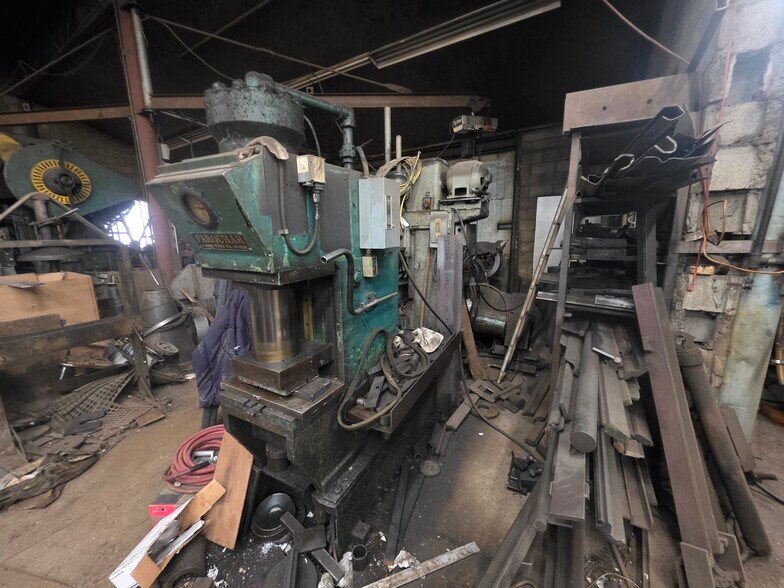 More Photos Of 1389 Old State Rd, Waterford Industrial For Sale