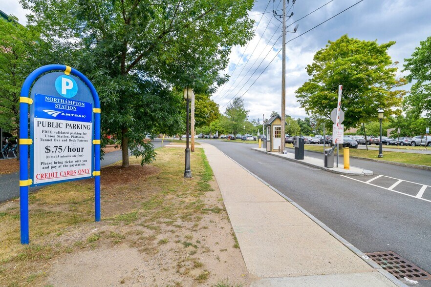 More Photos Of 2 Gleason Plz, Northampton General Retail For Lease