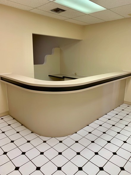 More Photos Of 545 S Melendres St, Las Cruces Office For Lease