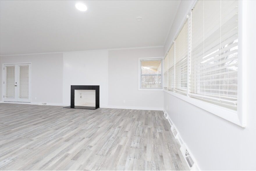 More Photos Of 4577 Olentangy River Rd, Columbus Apartments For Sale