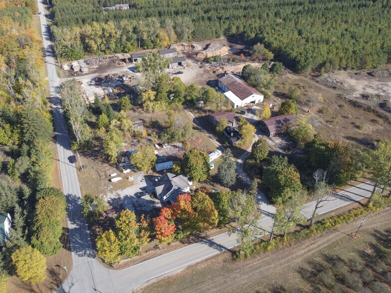 More Photos Of 5052 Reynolds Rd, Sturgeon Bay Flex For Sale