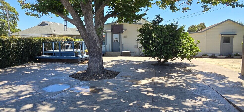 More Photos Of 133 N G St, Lompoc Medical For Sale