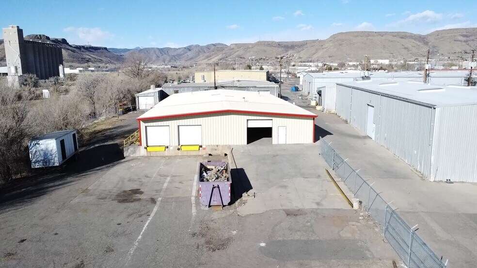 More Photos Of 14902 W 44th Ave, Golden Distribution For Lease
