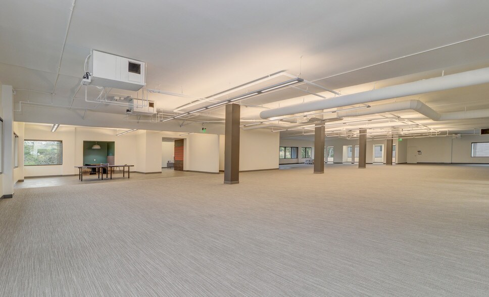 More Photos Of 5280 Carroll Canyon Rd, San Diego Office For Lease
