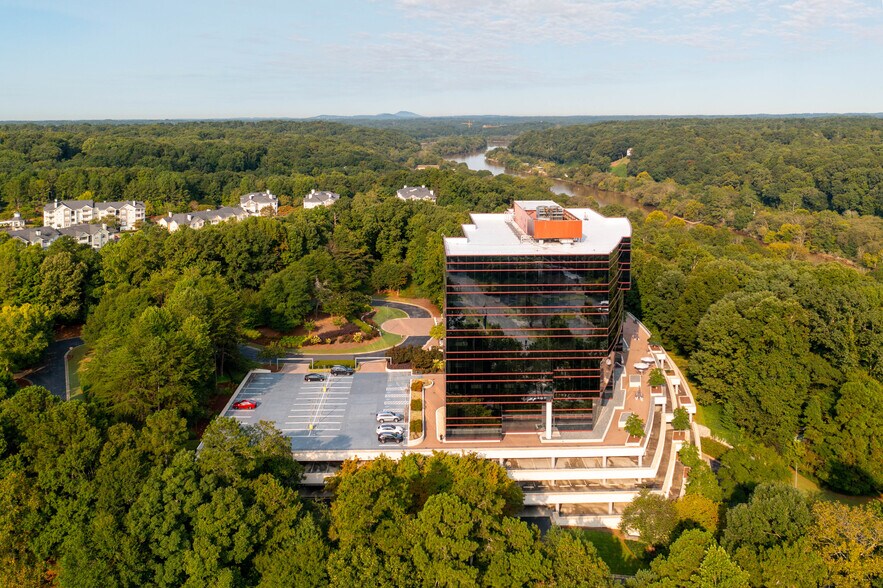 More Photos Of 9040 Roswell Rd, Atlanta Office For Lease